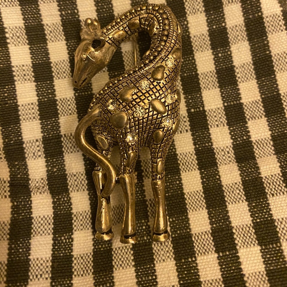 Vintage broach
